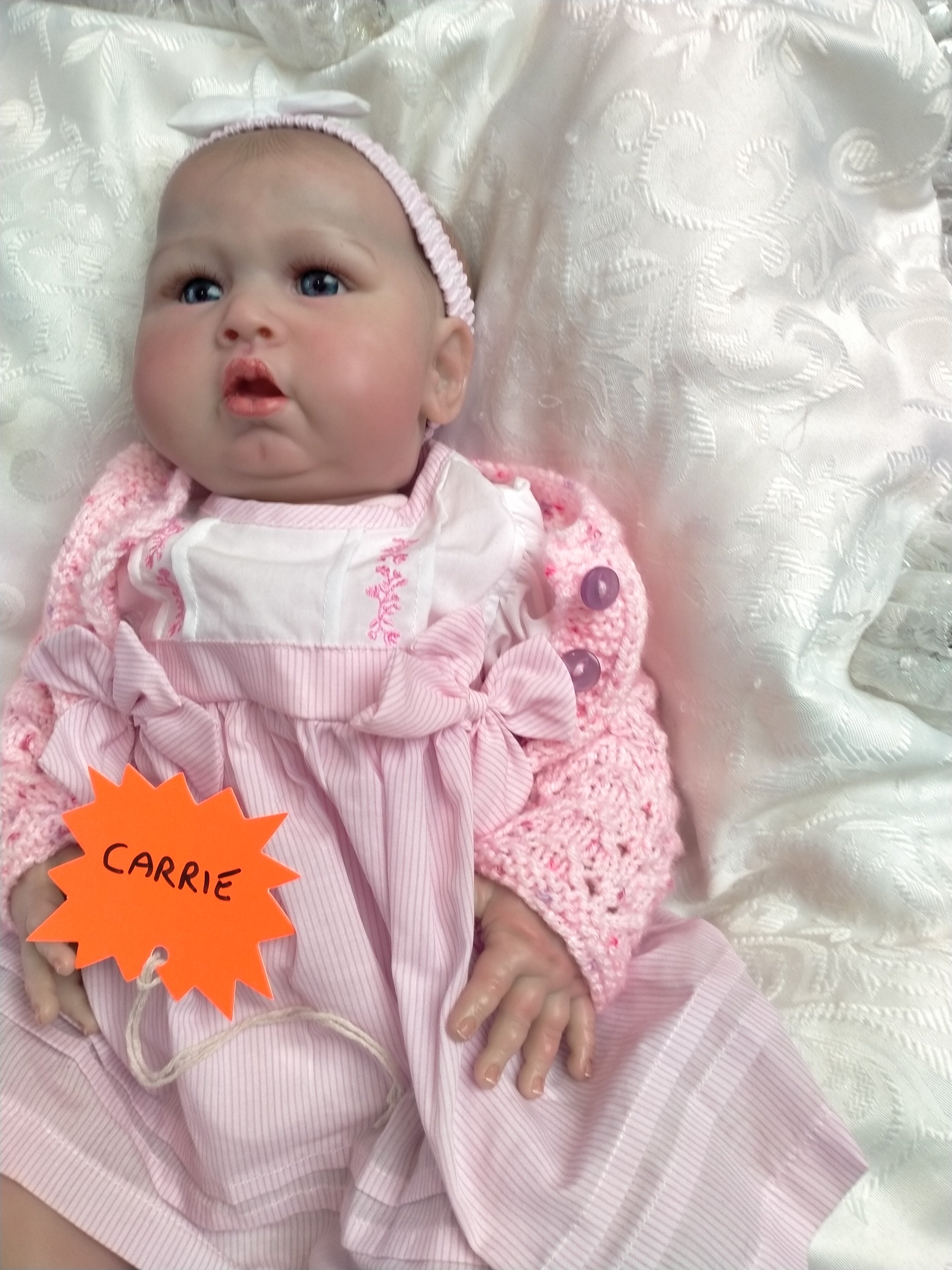 CARRIE❤️Beautiful reborn doll girl. Nicely Weighted