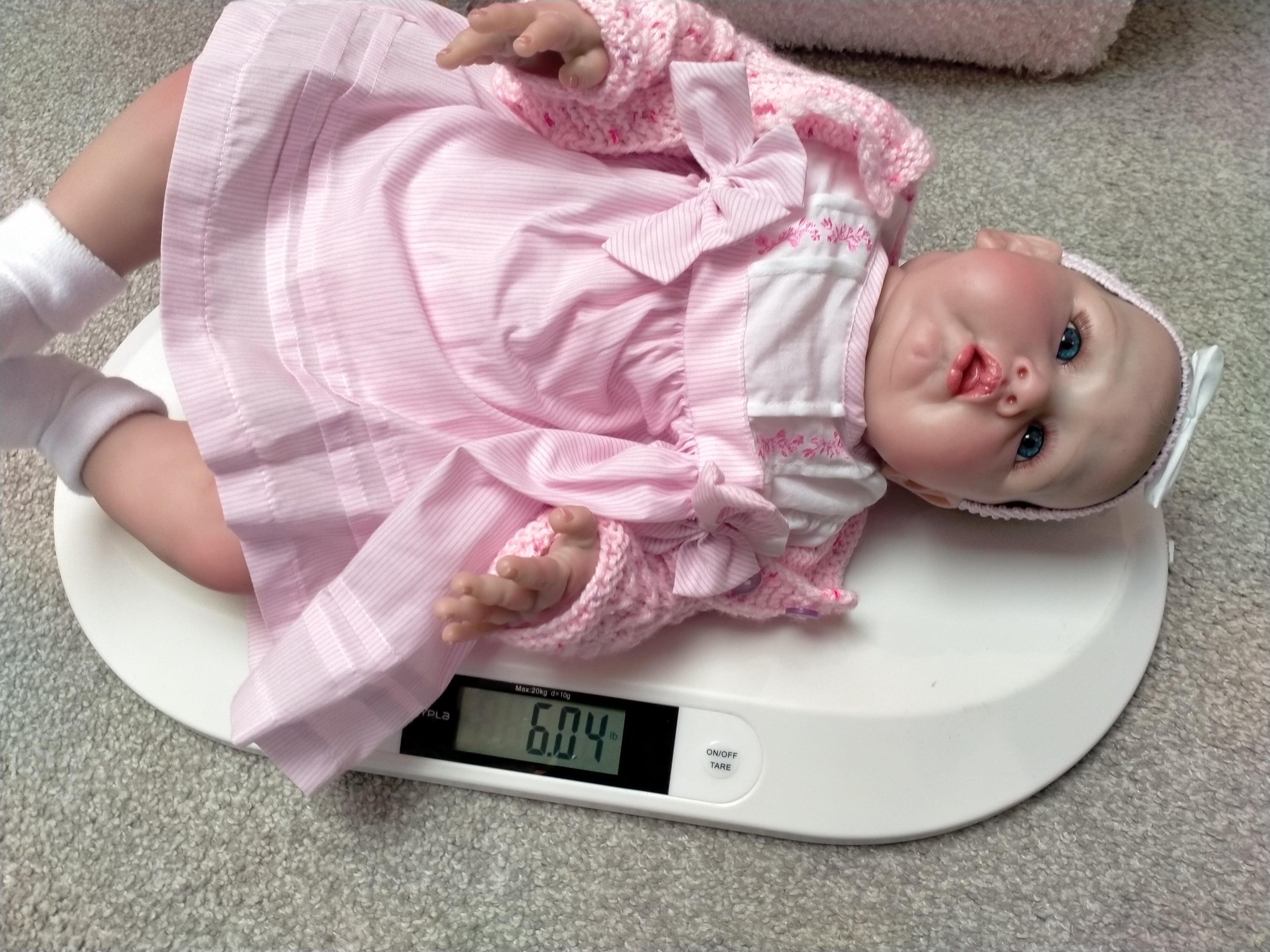 CARRIE❤️Beautiful reborn doll girl. Nicely Weighted