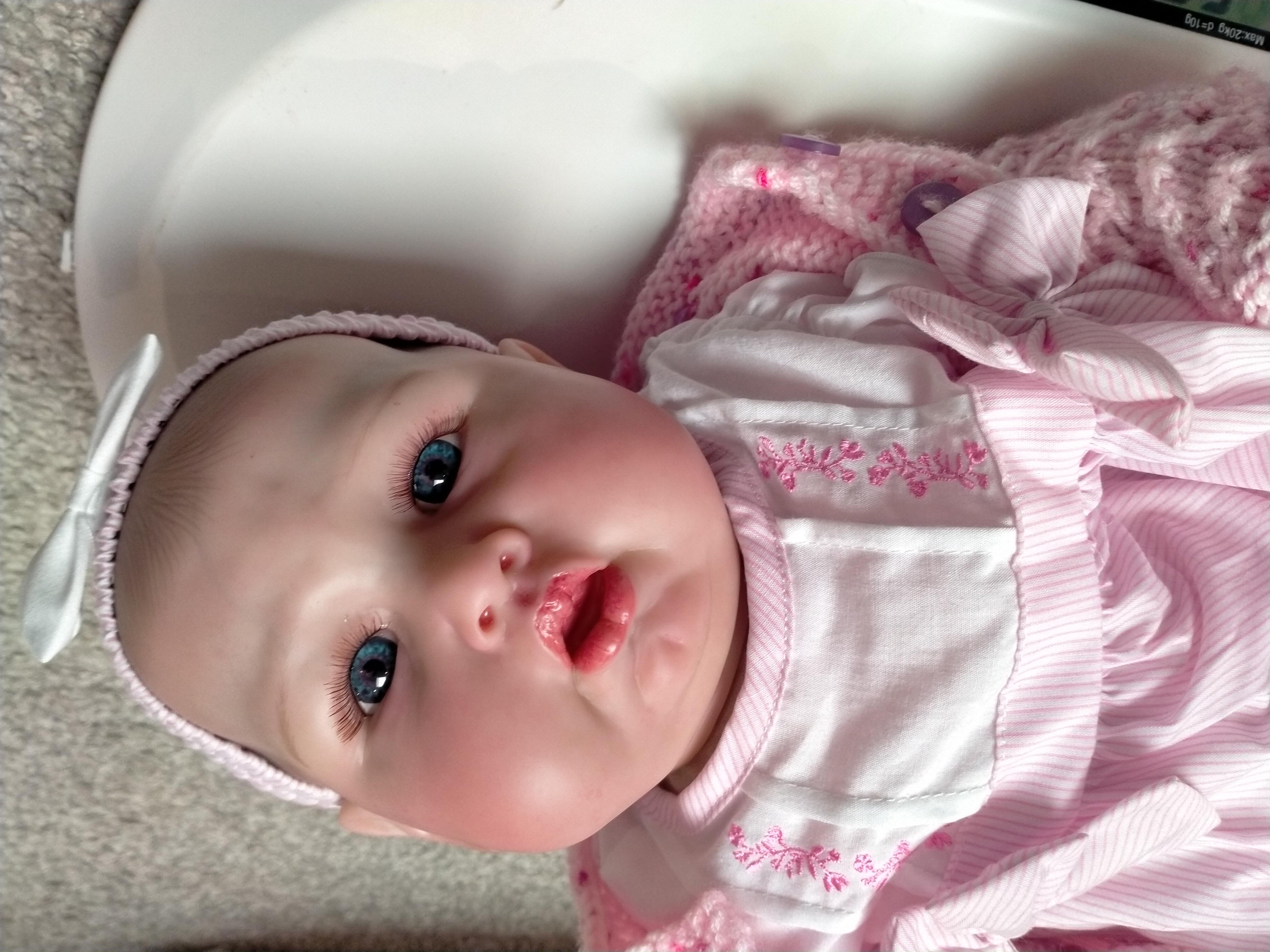 CARRIE❤️Beautiful reborn doll girl. Nicely Weighted