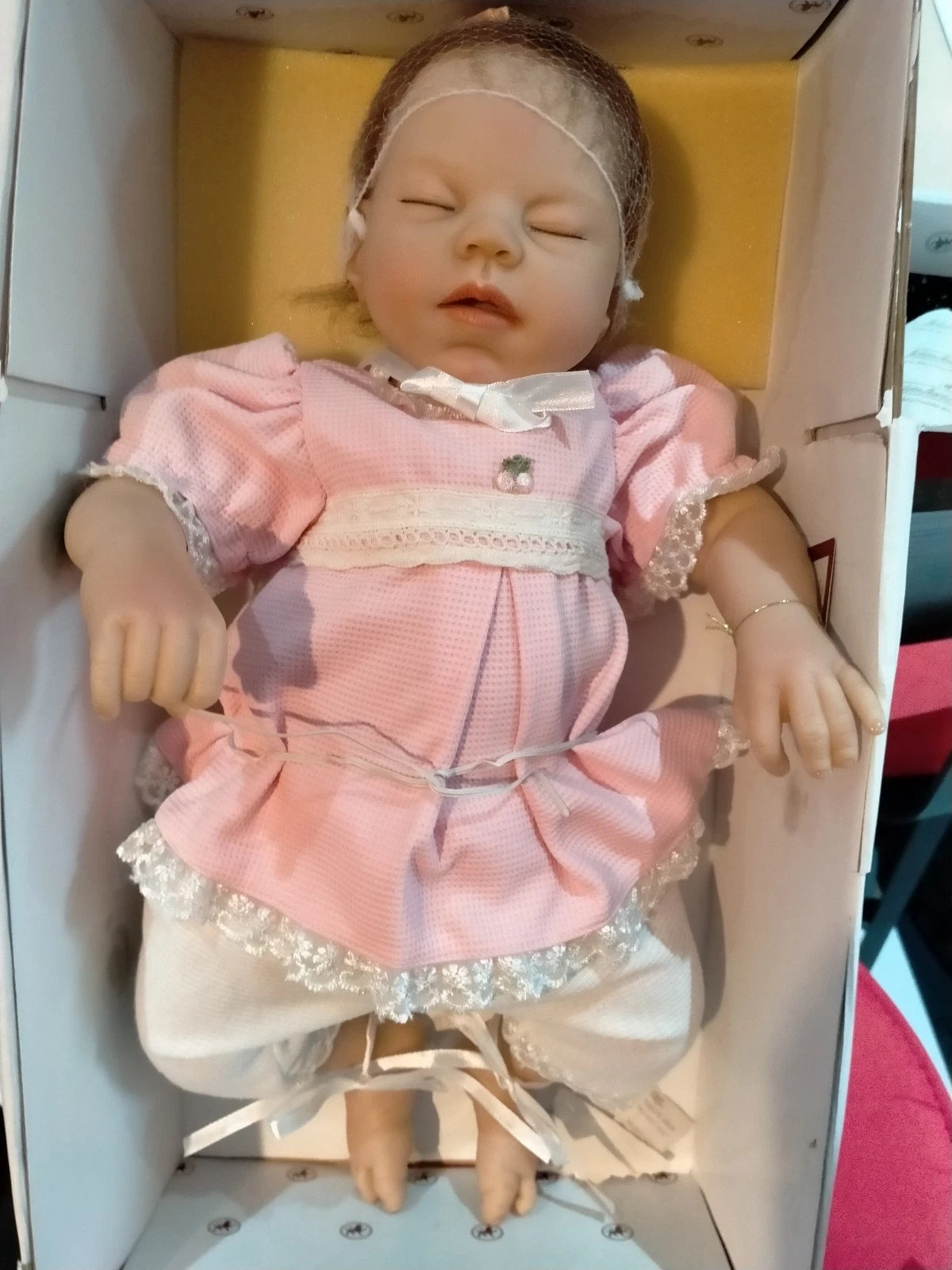 Beautiful Dreamer Ashton Drake doll that breathes if you gently rub her.