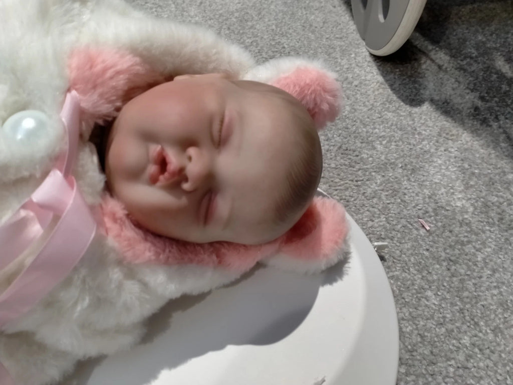CARLY ❤️Beautiful reborn doll girl